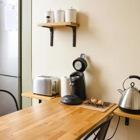 Entre Troyes Murs, 4 Avec Parking, Troyes * Sainte-Savine