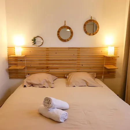 Entre Troyes Murs, 4 Avec Parking, Troyes *