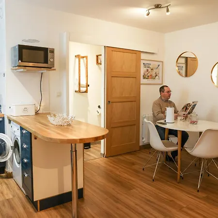 Entre Troyes Murs, 4 Avec Parking, Troyes