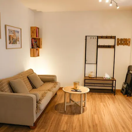 Appartement Entre Troyes Murs, 4 Avec Parking, Troyes *