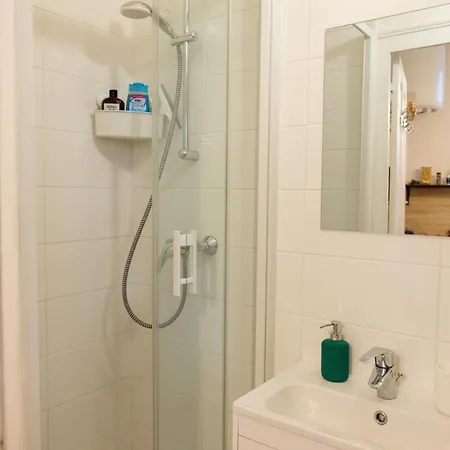 Entre Troyes Murs, 4 Avec Parking, Troyes Appartement *