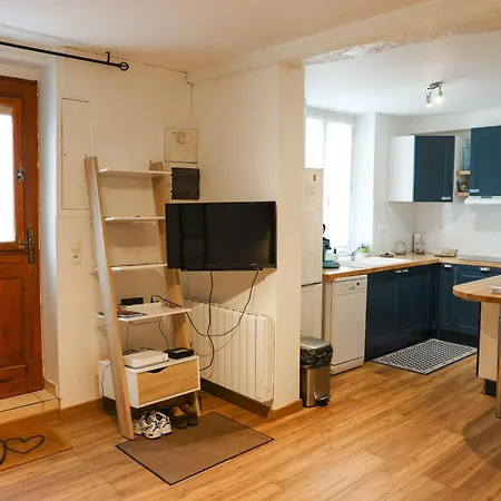 Appartement Entre Troyes Murs, 4 Avec Parking, Troyes *