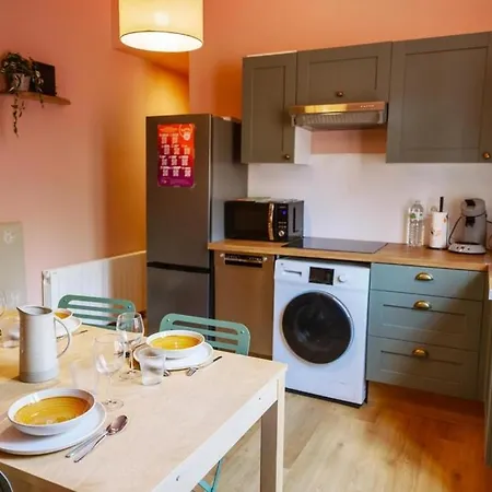 Entre Troyes Murs, 4 Avec Parking, Troyes * Sainte-Savine