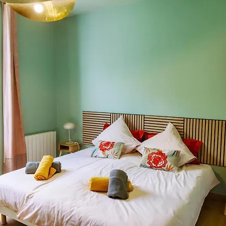 Appartement Entre Troyes Murs, 4 Avec Parking, Troyes